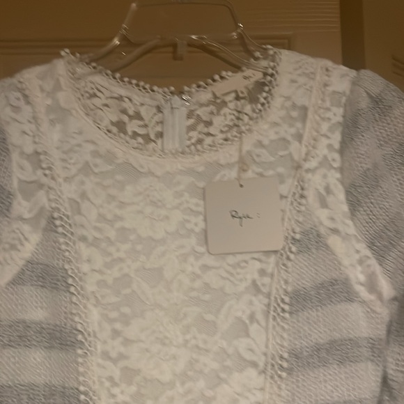 54. NWT RYU, Beautiful Winter Ivory Sweater Dress - Picture 6 of 8